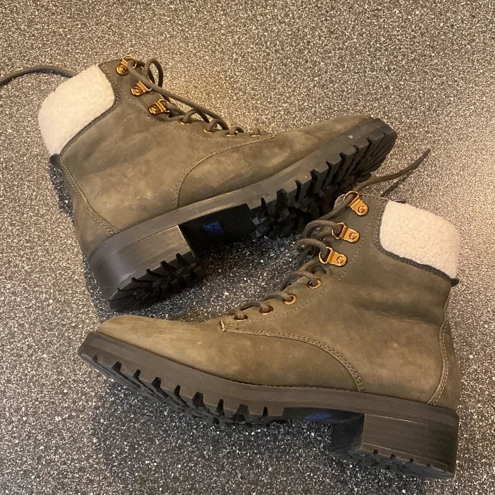 ALDO | size 8 green waterproof boots